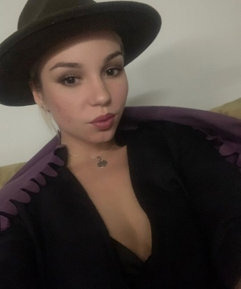 Анкета проститутки Полина - город Новая Водолага, 19 лет, №4334